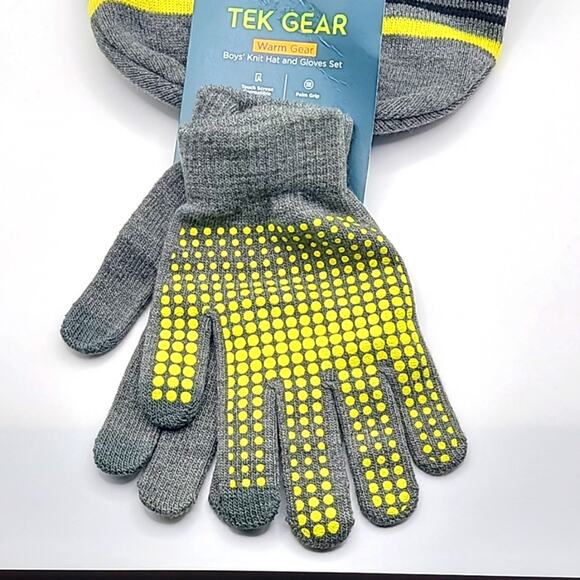 Tek Gear Boys' Winter Knit Hat & Gloves Set Gray Yellow Striped Grip Dots NWT - Picture 2 of 5